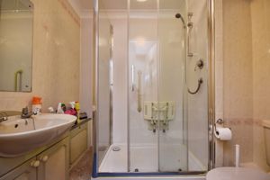SHOWER ROOM- click for photo gallery